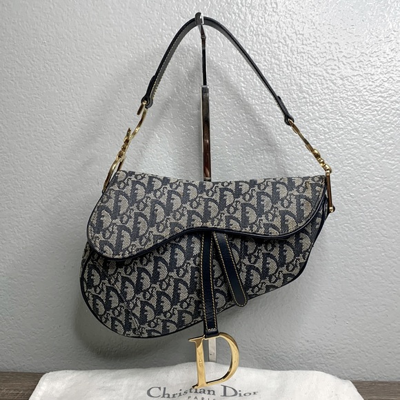 Dior Handbags - Dior vintage saddle bag